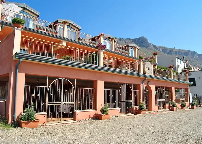 Hotel 3 stelle: Fondaco Parrino Mare