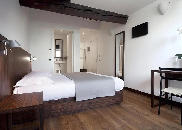 Guest house: My Bed