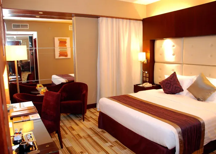 Luxury hotel only: Monaco Hotel