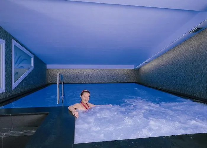 Hotel Jacuzzi: Piccolo Hotel