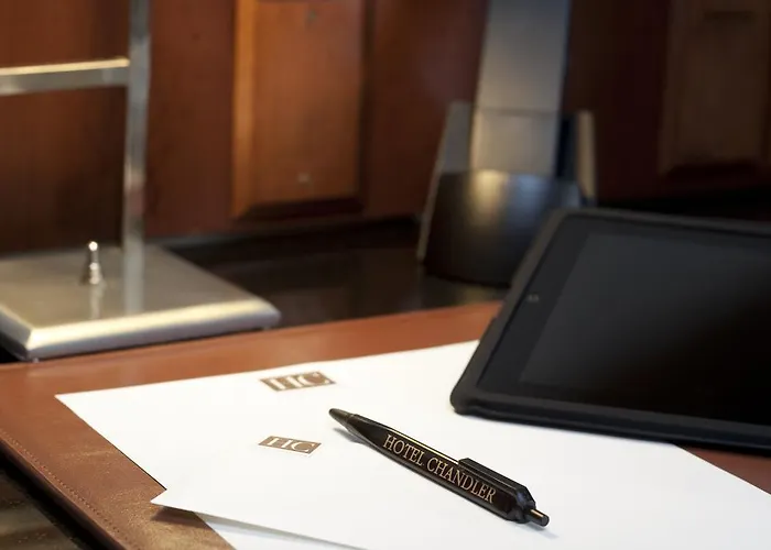 Luxury hotel only: Hotel Chandler