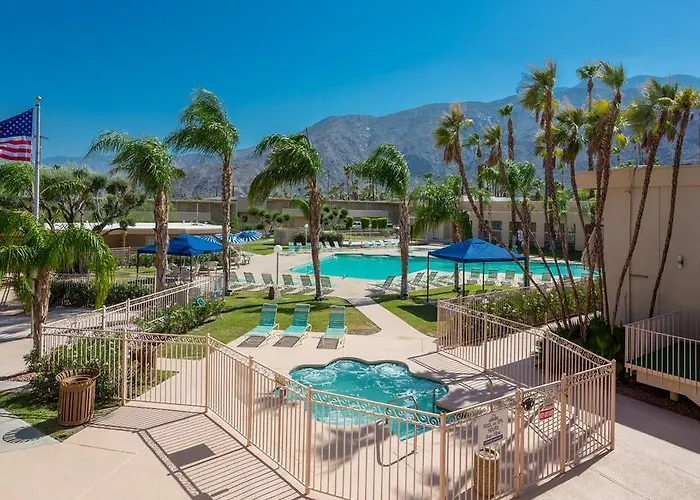 3 star hotels Days Inn By Wyndham Palm Springs