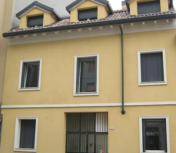Maison Jolie