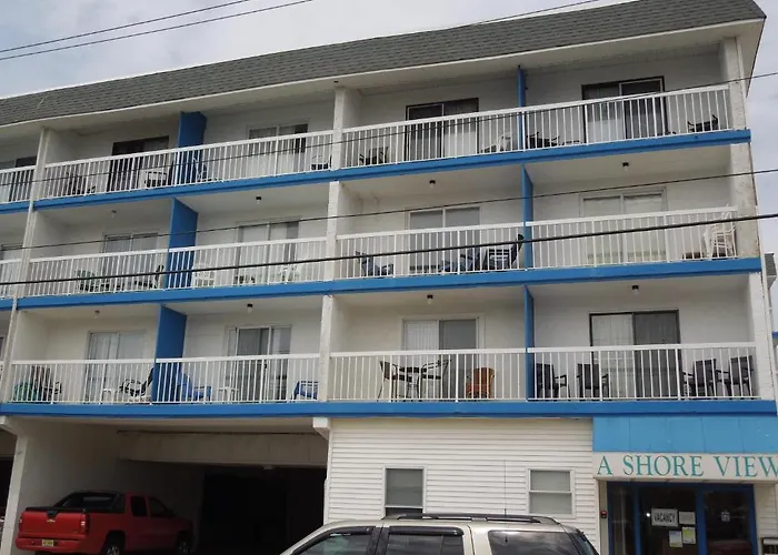Motel: A Shore View