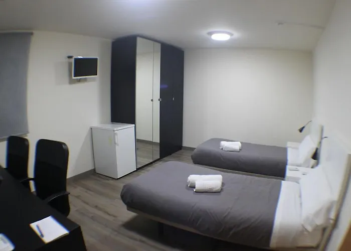 Hotel cerca del colegio: Europa House Village