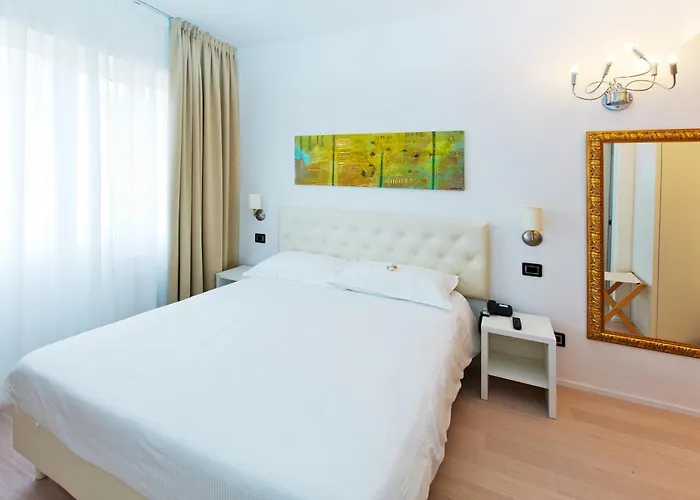 Hotel 3 stelle: Hotel Mainè