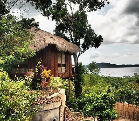 Sanctuaria Treehouses