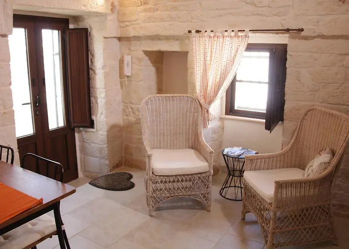 La villa: il trullo di giada e mattia