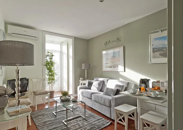 Pet Friendly hotel: Lisbon Colours Bairro Alto Apartments