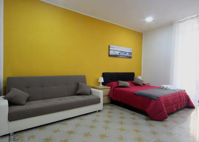 B&B only: Cavour Rooms