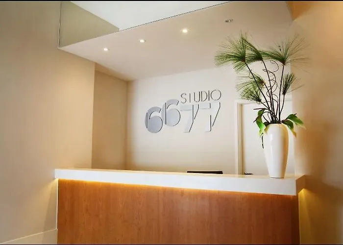  Studio 6677