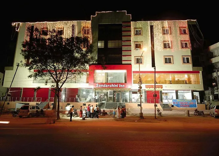 Central hotel: Grand Sandarshini Inn