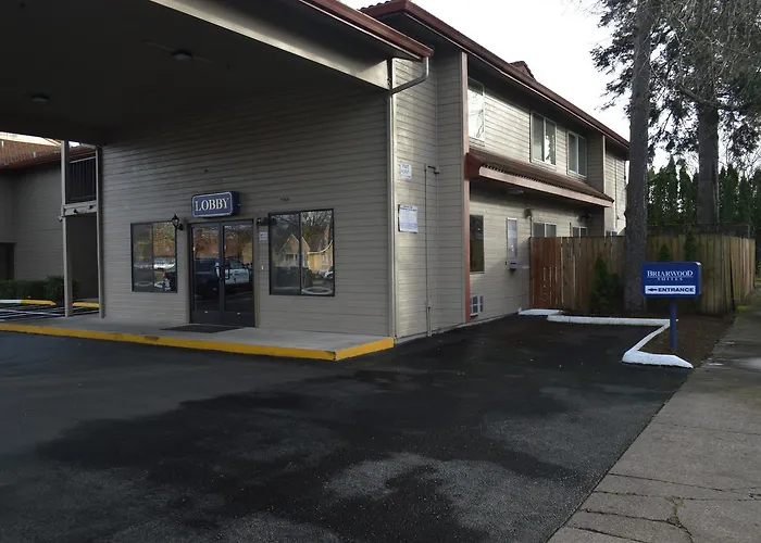 Briarwood Suites