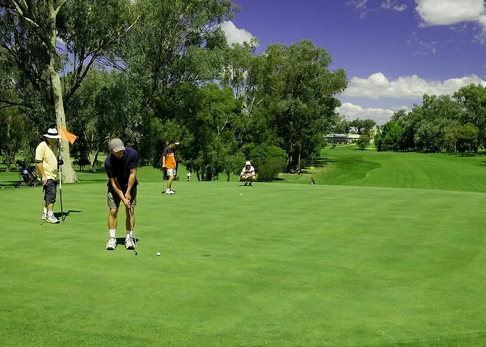 Motel: Commercial Golf Resort