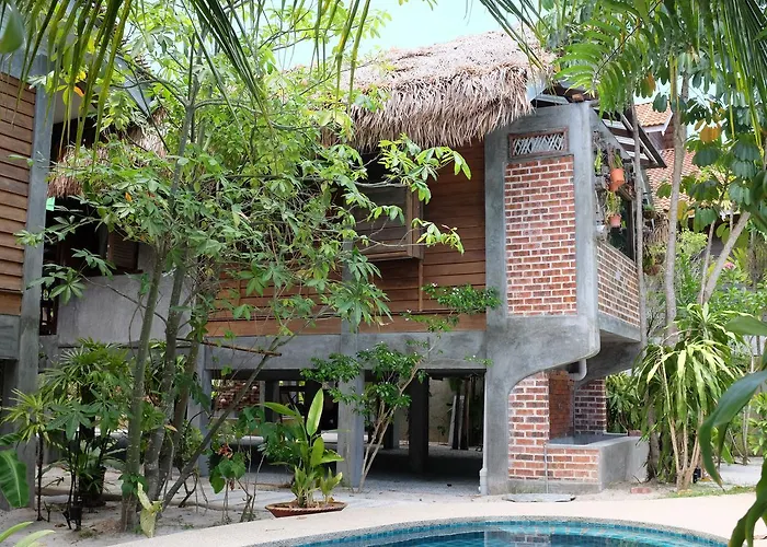 Panji Panji Tropical Wooden Home