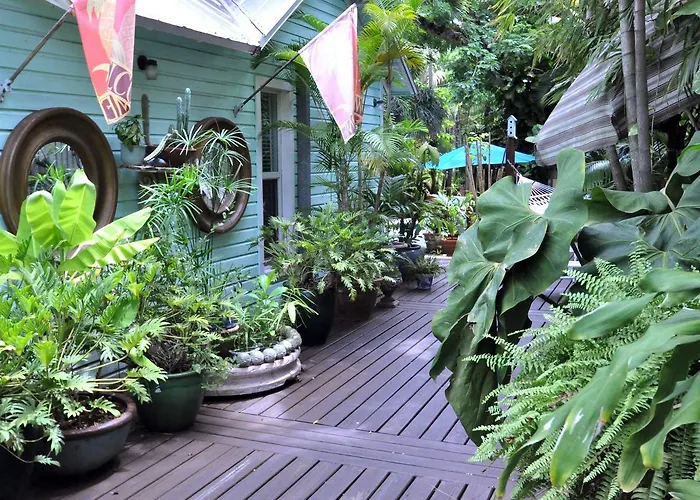 Beach hotel: Pineapple Point Guesthouse & Resort - Gay Men'S Resort