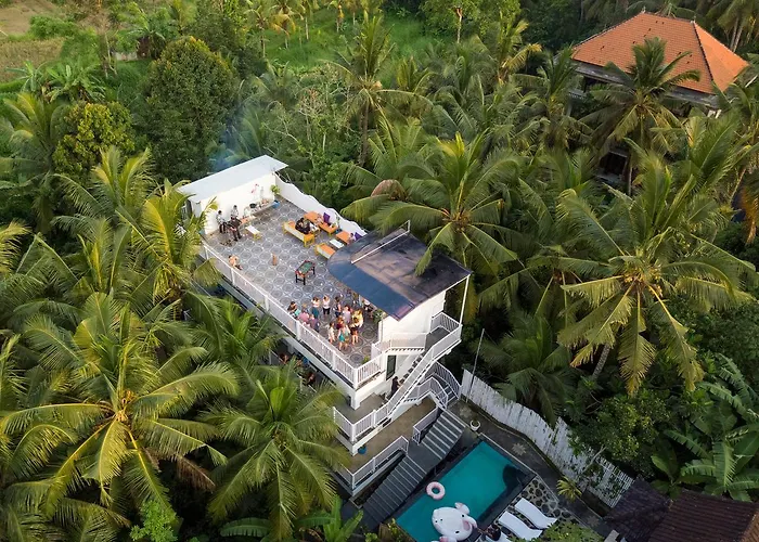  Pillow Inn Ubud