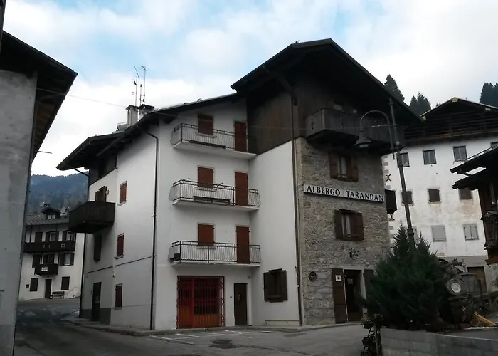  Albergo Meuble Tarandan