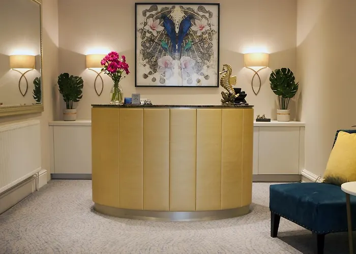 Central hotel: Sea Spray Hotel