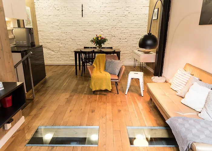 Bed and Breakfast Warehouse