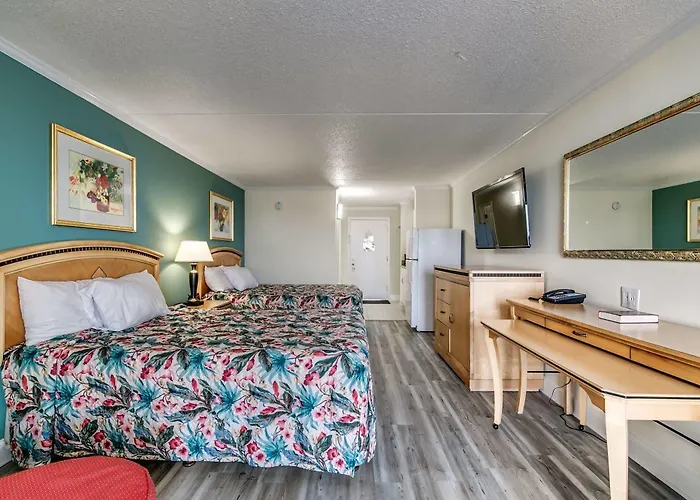 Hotels Close to Airport Sea Hawk Oceanfront