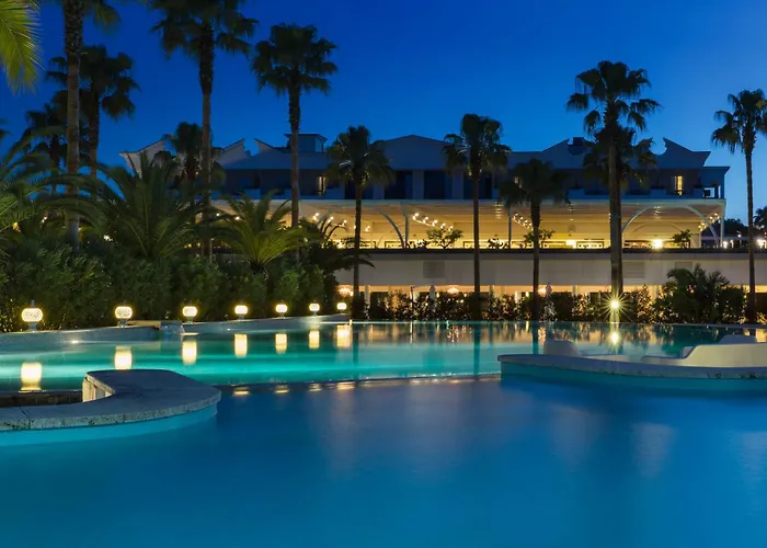 Central hotel: Savoy Hotel & Spa - Preferred Hotels & Resorts