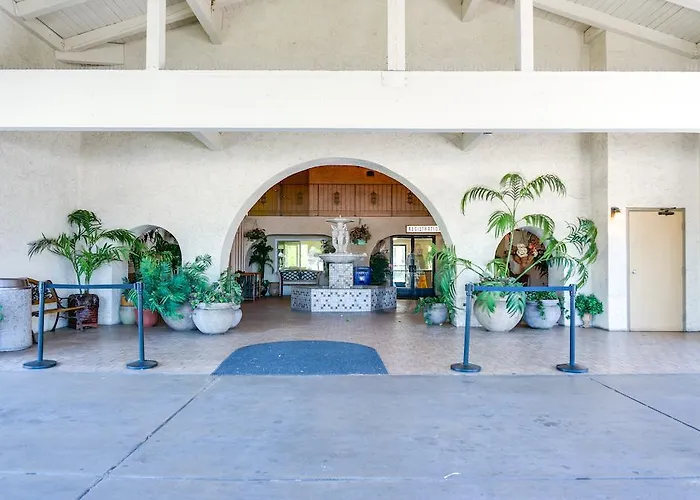 California Suites