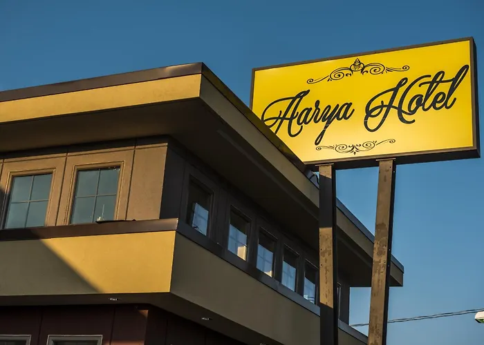 Aarya By Niagara Fashion Outlets