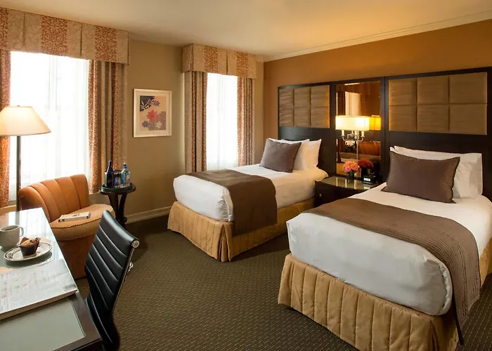 Cheap hotel: Excelsior Hotel