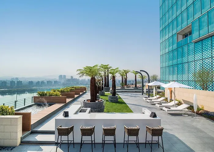 Luxury hotel only: Vista Walkerhill Seoul - Formerly W Seoul
