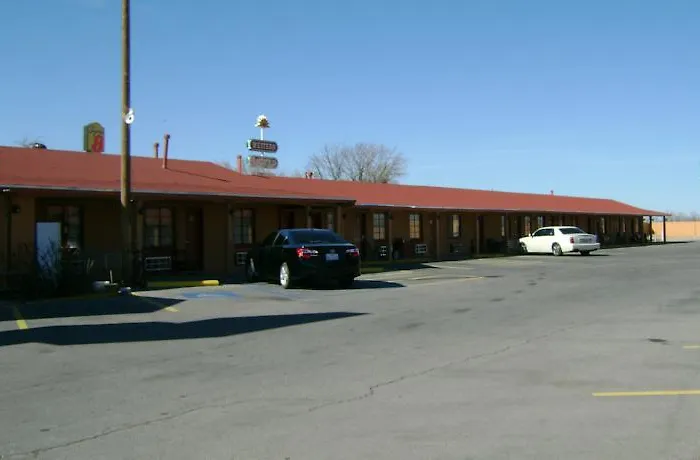 Motel: Executive Inn