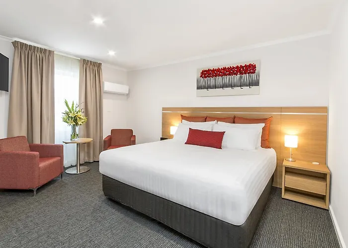Resort: Adelaide Royal Coach