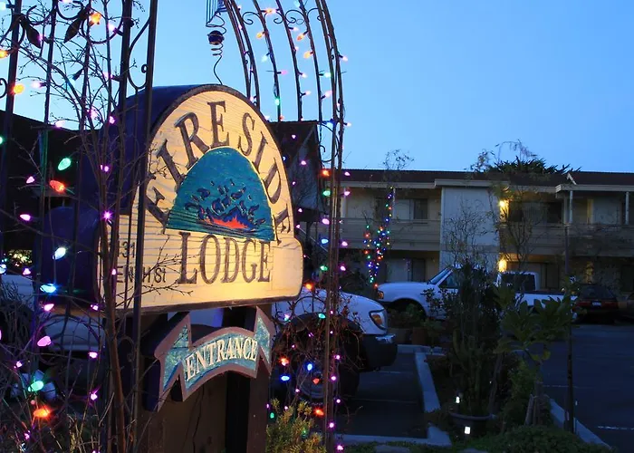 Monterey Fireside Lodge