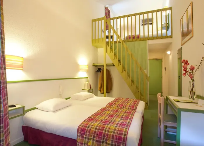 Logis Les Cedres