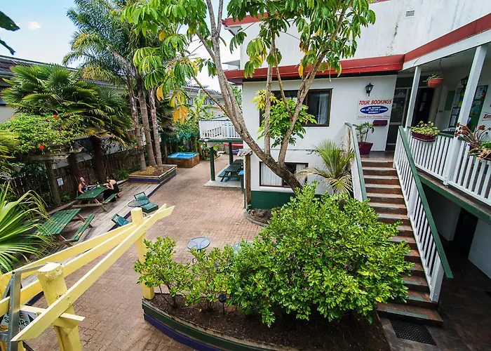 The Hostels Centabay Lodge And Backpackers