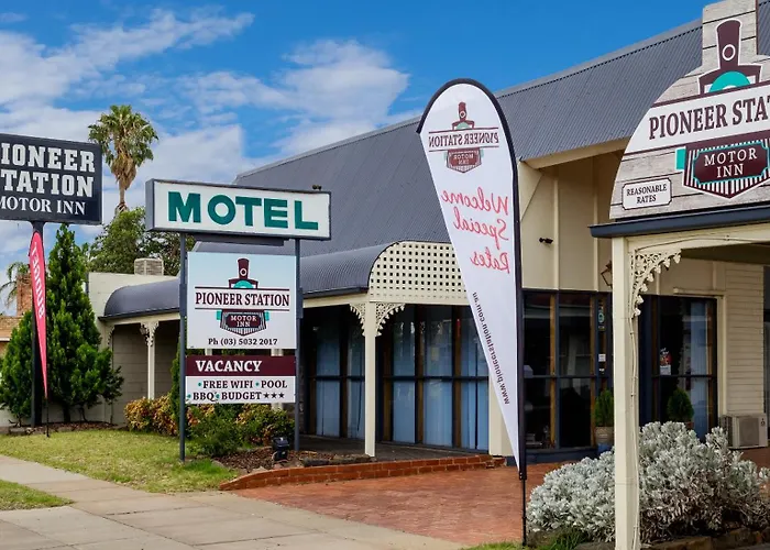 Pioneer Station Motor Inn
