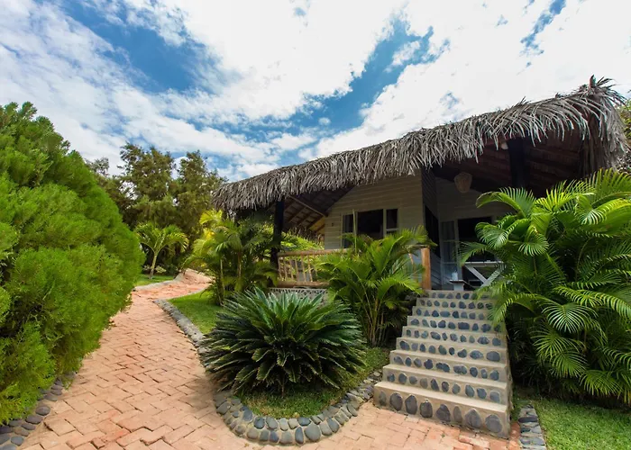Hotel with view: Villas Del Mar Mancora