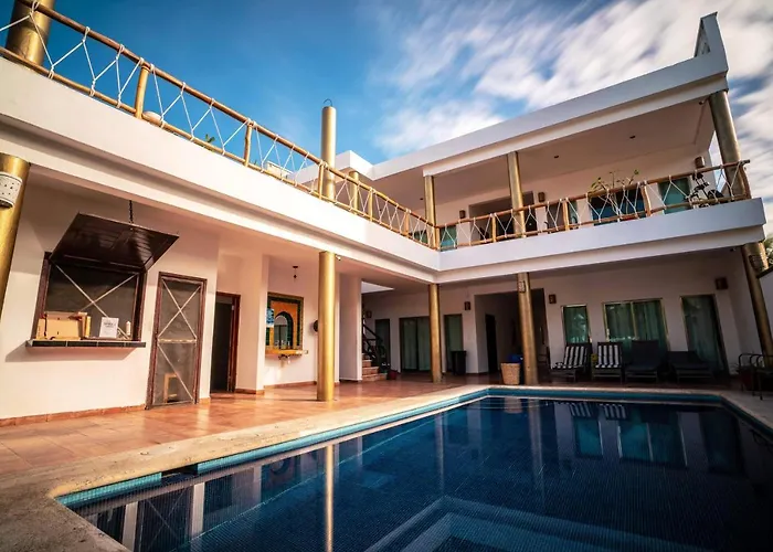 Hotel cerca del colegio: Boutique Skulls Landing