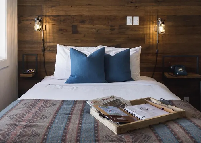 Pet Friendly hotel: Snow Valley Lodging