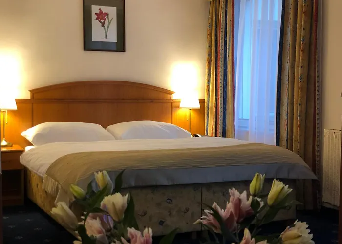 Hôtel de l'aéroport: Kavalir