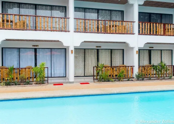 Hotel with pool: Alona Vida Beach Hill Resort