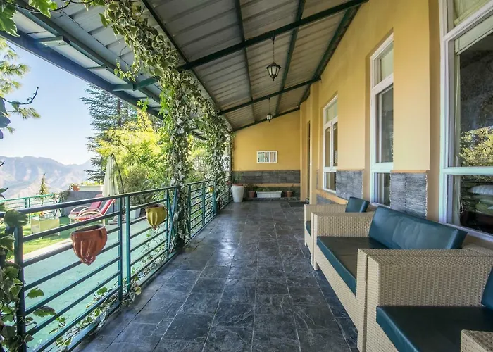 Private villas Stayvista At The Corner House - Pet Friendly