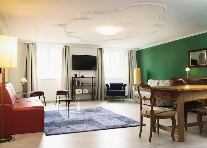 Hotel dichtbij College: Apartments Golden Roof By Penz