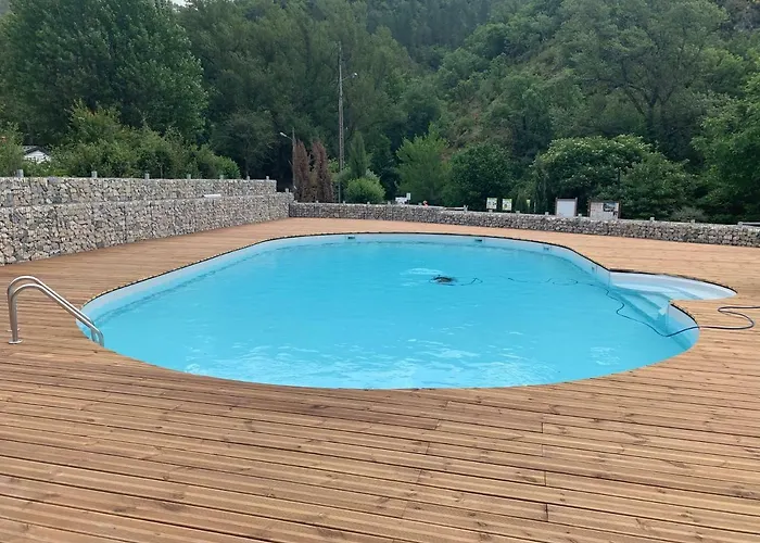 Hôtel accueillant les animaux: Camping du Bourg