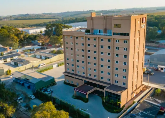 Hotel 4 estrelas: Lummina Mogi