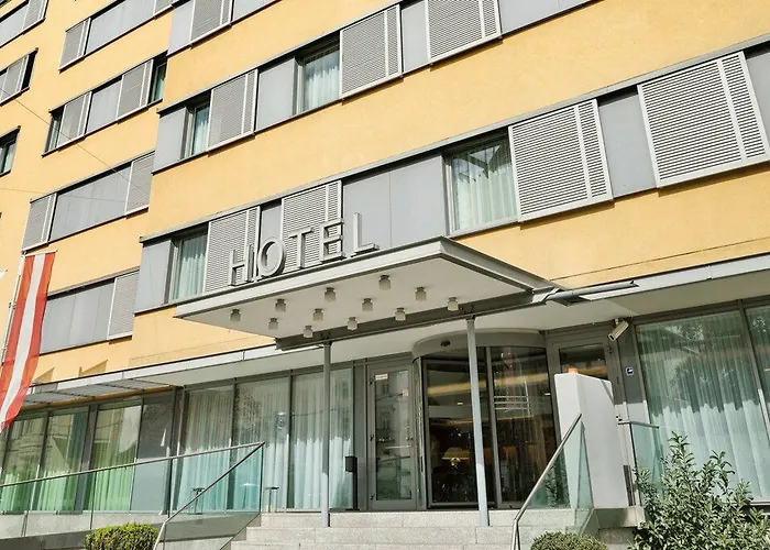 Hotel with view: Ibercity Wien Schoenbrunn