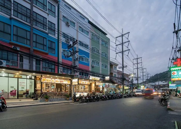 Albergo centrale: Baan Thai Beach Side Residence, Patong Beach