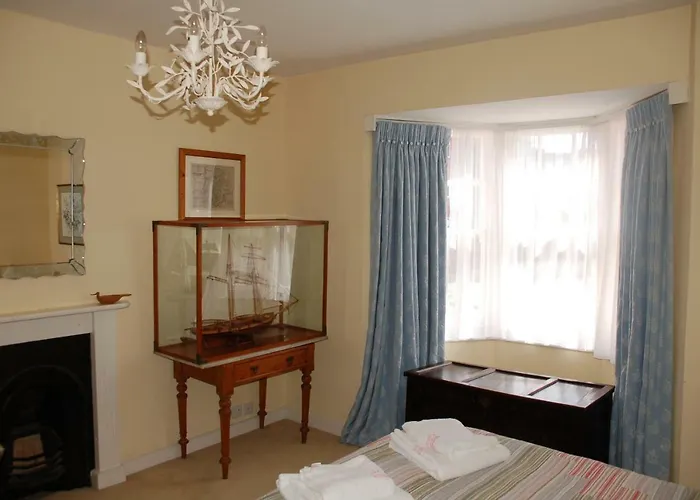 Private villas Woodbine Cottage