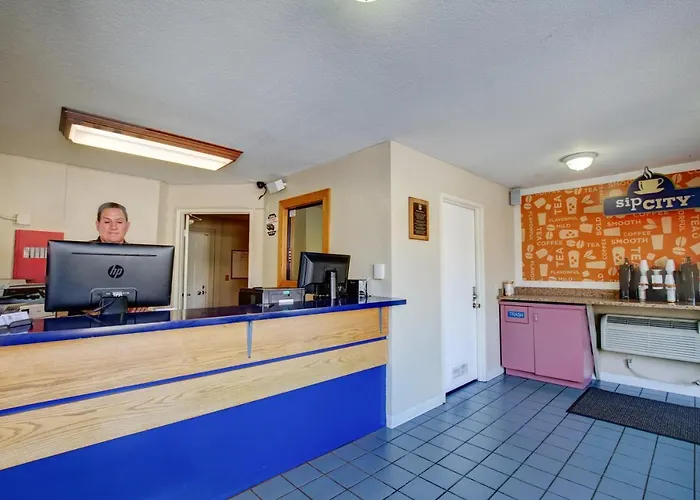 Golf hotel: Good Nite Inn Sylmar