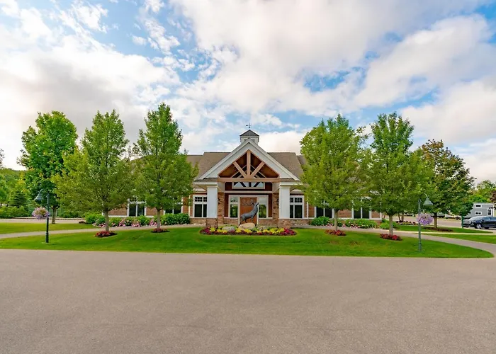Hotel near College: Sun Outdoors Petoskey Bay Harbor